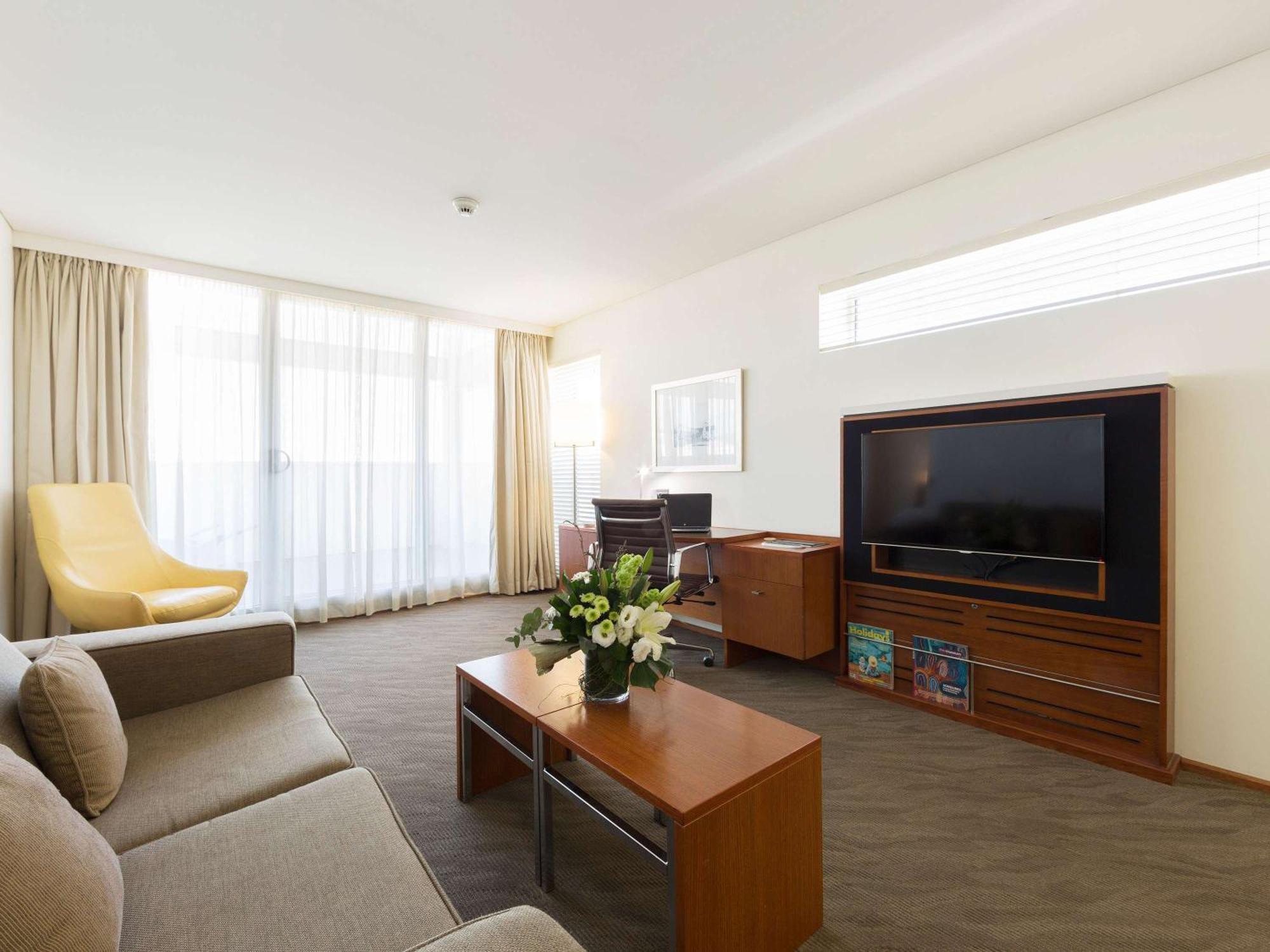 Novotel Canberra Eksteriør billede